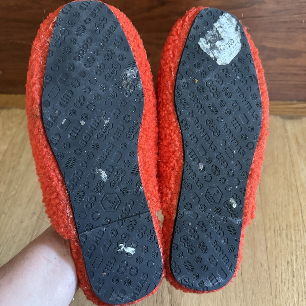 Bombas Sunday Slippers Women 8 Tomato Red Cabincore Fluffy Sherpa - Picture 4 of 4